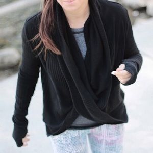 Fabletics Lightweight Black Wrap Sweater Size XS